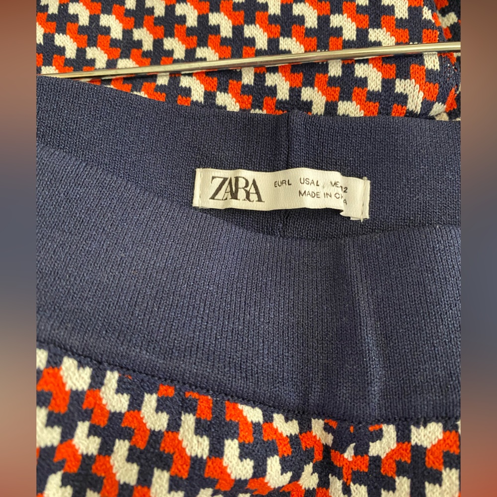 NWOT! Zara Men’s Navy and Red Retro Geometric Jacquard Knit Tracksuit - Size L - Picture 9 of 9